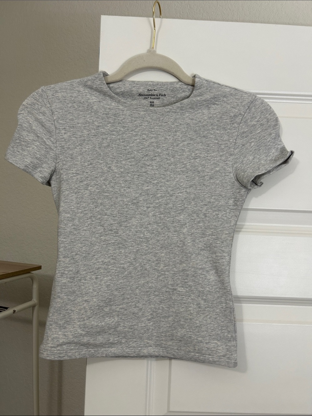 Abercrombie & Fitch Light Gray Heather Short Sleeve Tee